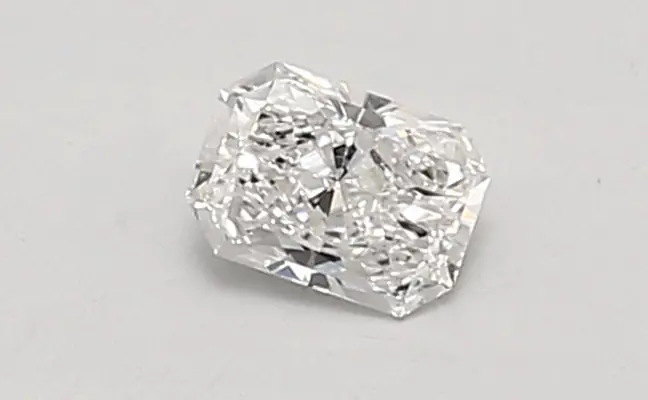 0.35ct D VVS2 Radiant (IGI)