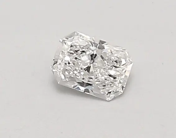 0.35ct D VVS2 Radiant (IGI)