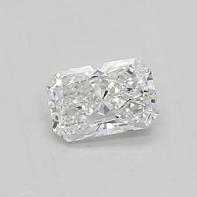 0.34ct D VVS2 Radiant (IGI)