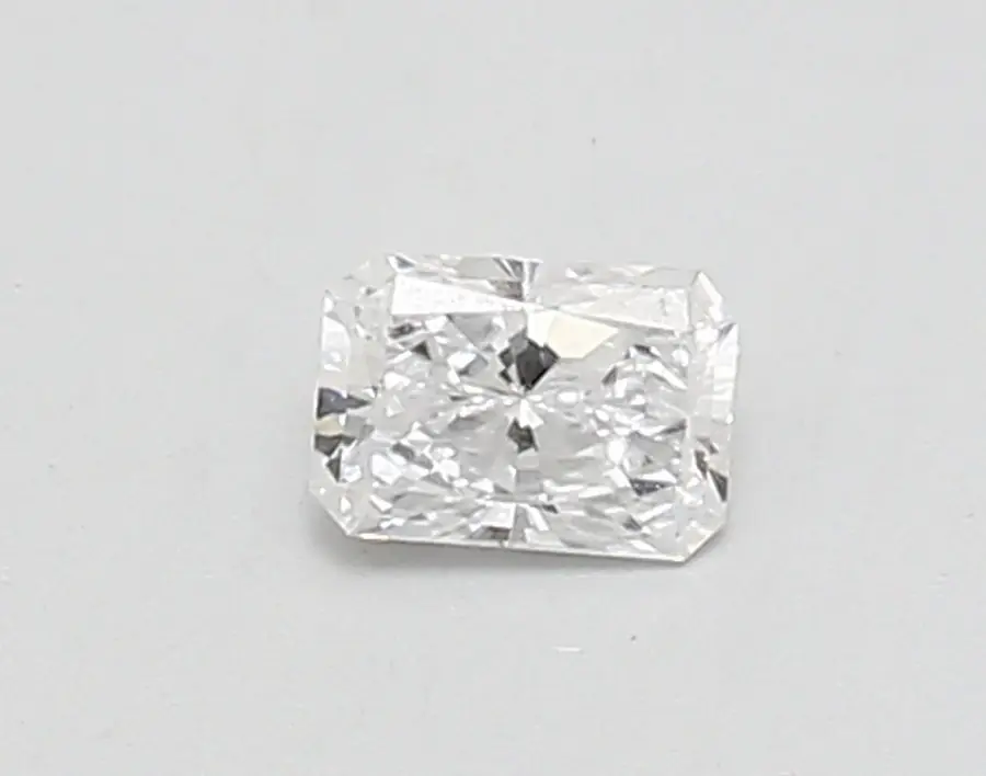 0.33ct D VVS2 Radiant (IGI)