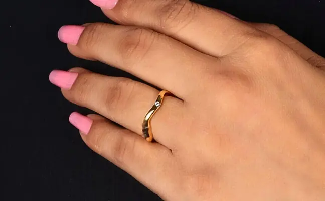 Stackable Curvy Bypass Band for Women