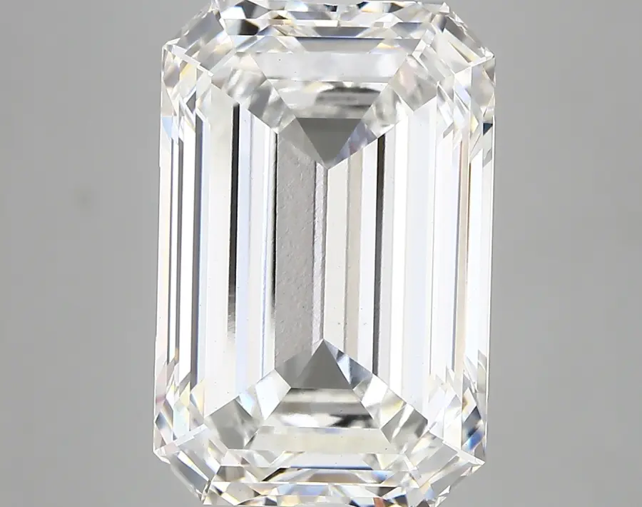9.30ct G VS1 Emerald (IGI)