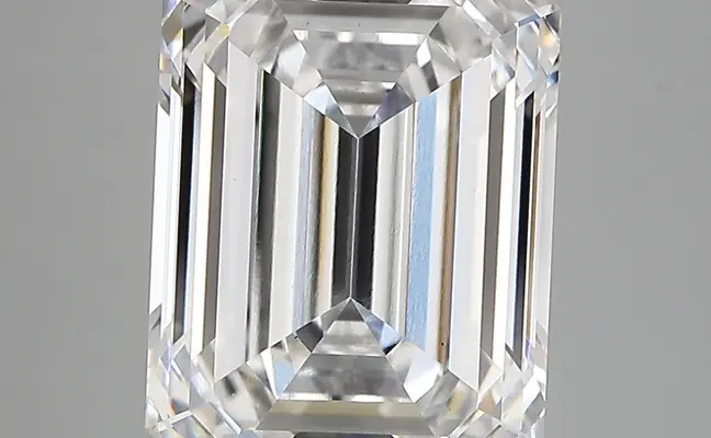 6.27ct E VS1 Emerald (IGI)