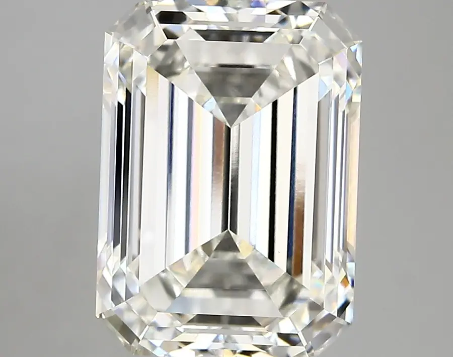 6.26ct G VVS2 Emerald (IGI)
