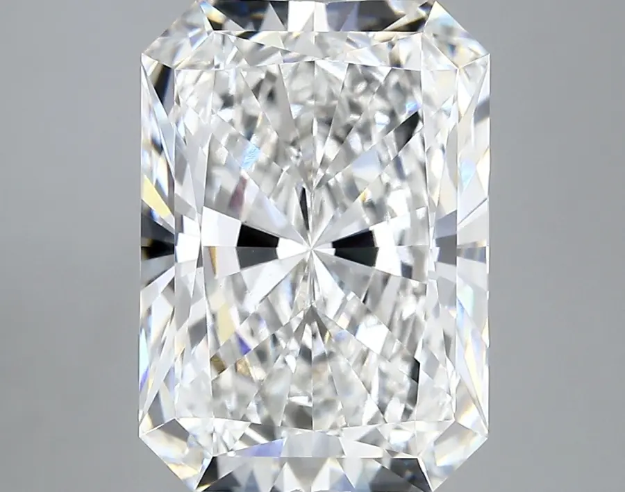 6.22ct E VVS2 Radiant (IGI)