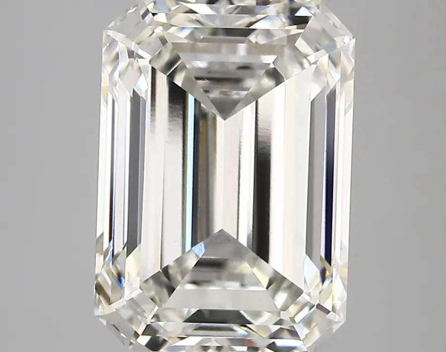 6.22ct F VVS2 Emerald (IGI)