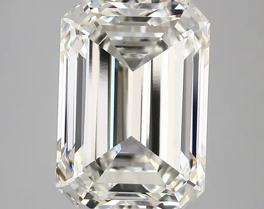 6.22ct F VVS2 Emerald (IGI)