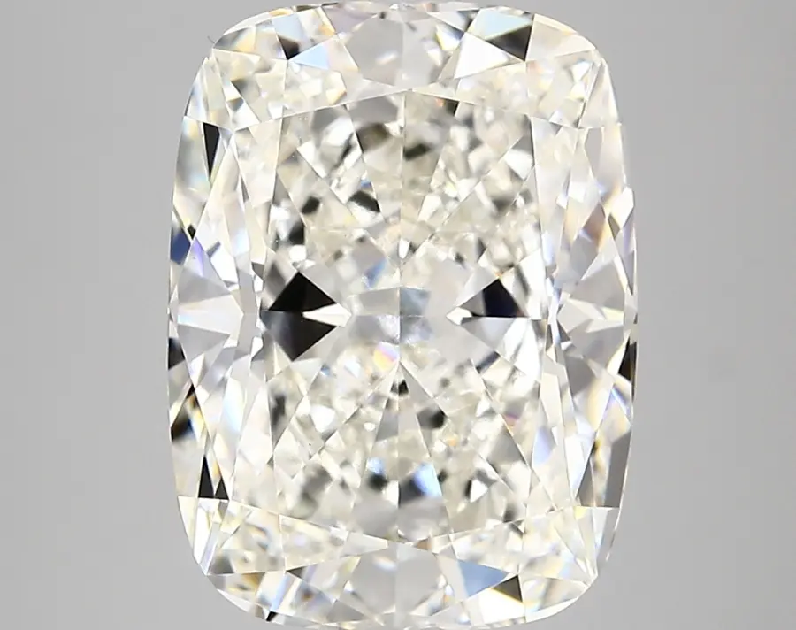 6.20ct G VVS2 Cushion (IGI)