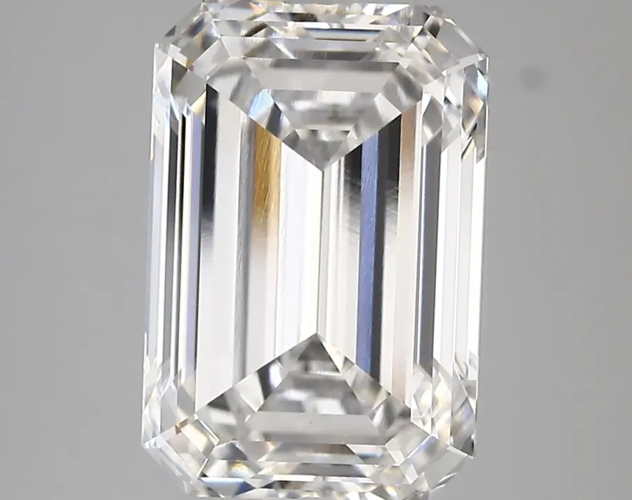 6.14ct E VVS2 Emerald (IGI)