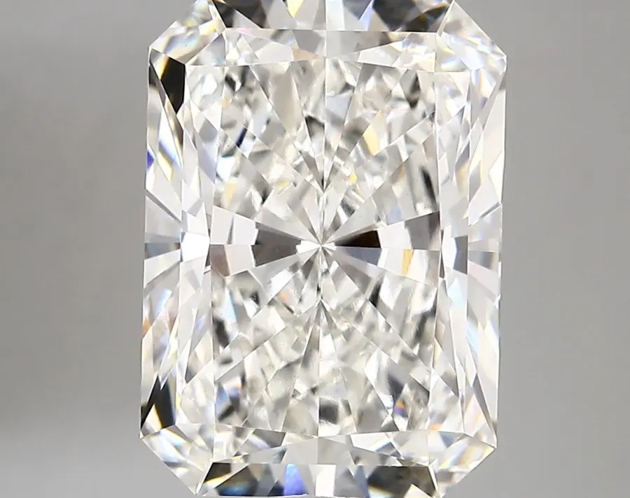 6.13ct F VVS2 Radiant (IGI)