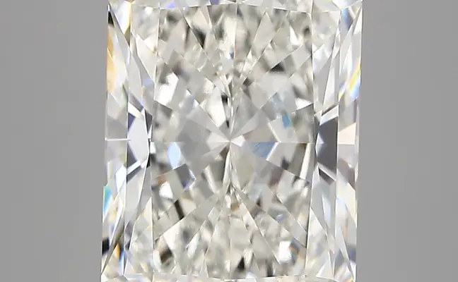 6.13ct F VVS2 Radiant (IGI)