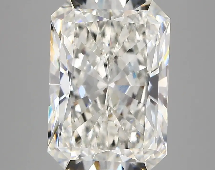 6.13ct F VVS2 Radiant (IGI)