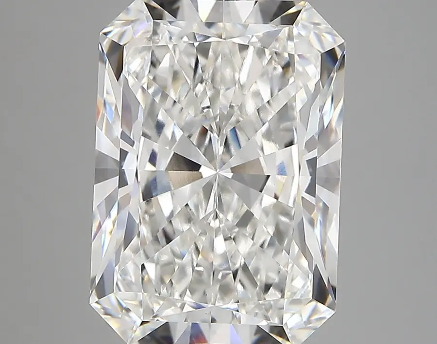6.12ct E VVS2 Radiant (IGI)