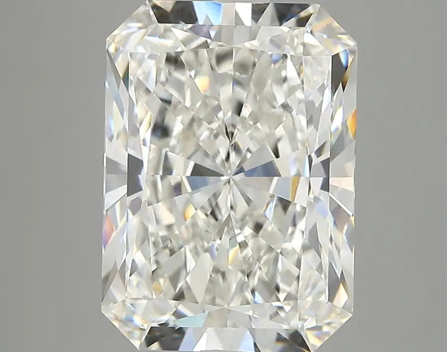 6.11ct F VVS2 Radiant (IGI)
