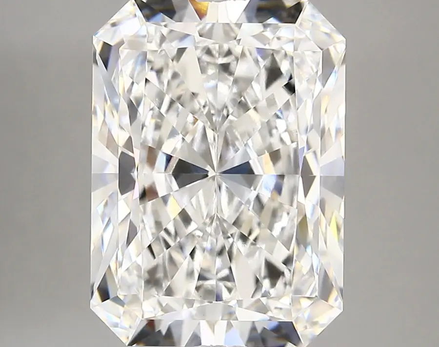 6.05ct E VVS2 Radiant (IGI)
