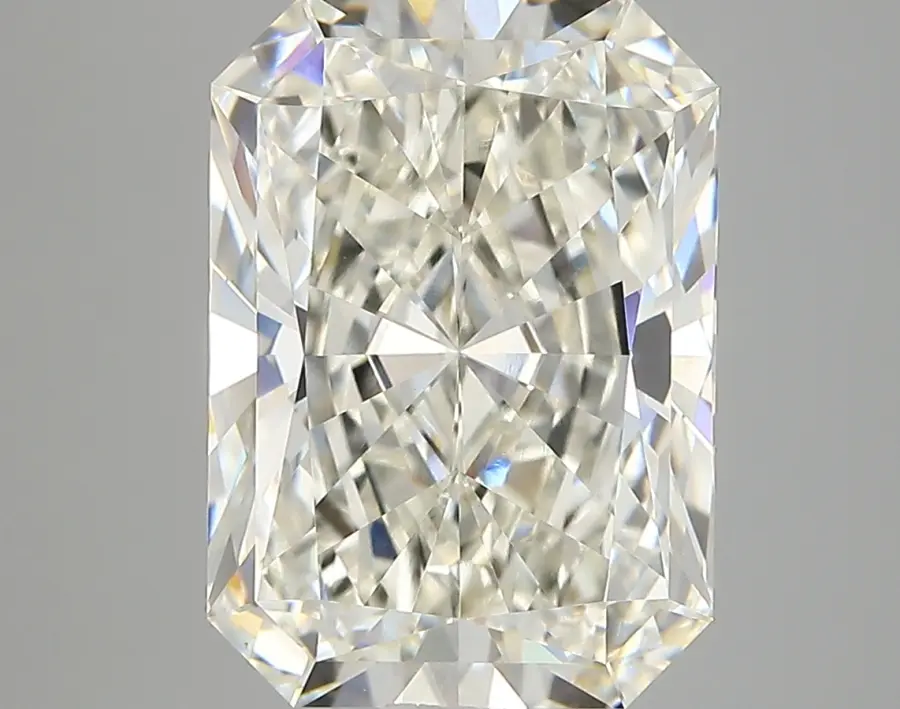 6.04ct G VVS2 Radiant (IGI)