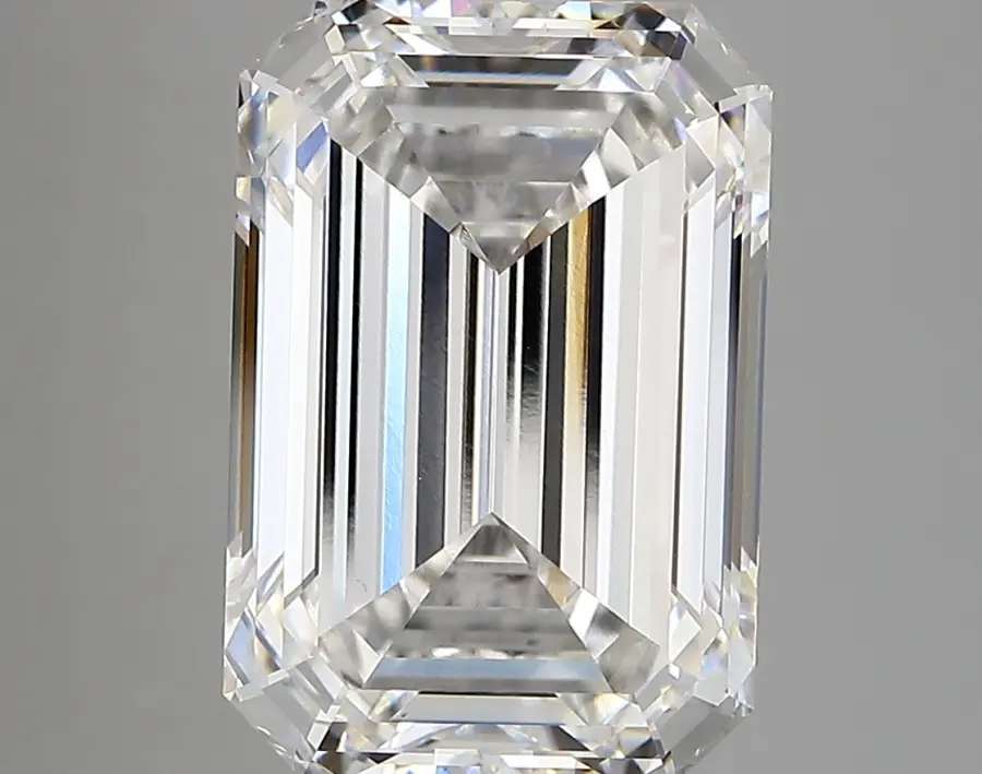 6.04ct F VS1 Emerald (IGI)