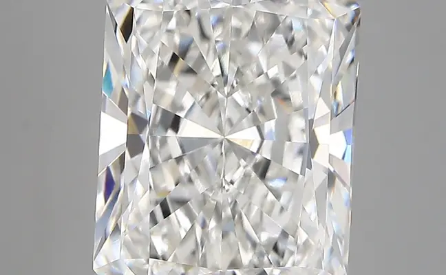 6.02ct F VVS2 Radiant (IGI)
