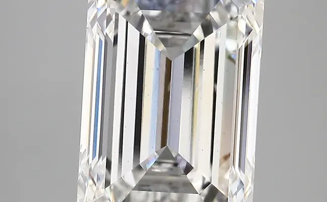 6.02ct E VS1 Emerald (IGI)