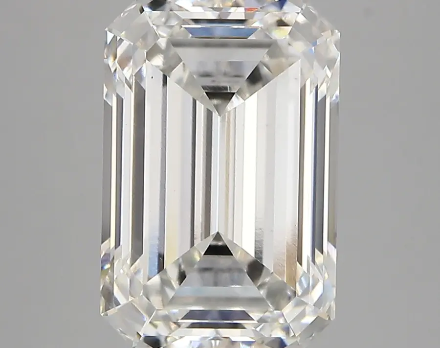 5.73ct F VVS2 Emerald (IGI)