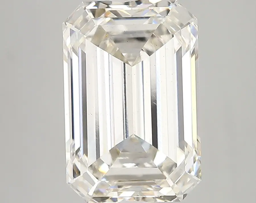 5.61ct H VS1 Emerald (IGI)