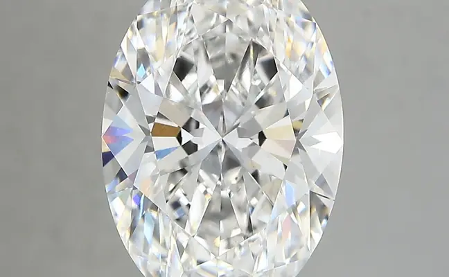 5.49ct E VVS2 Oval (IGI)