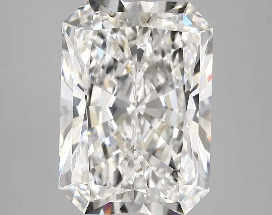 5.39ct E VVS2 Radiant (IGI)