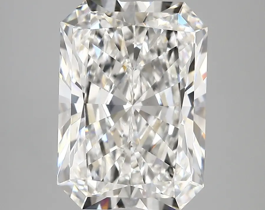 5.39ct E VVS2 Radiant (IGI)