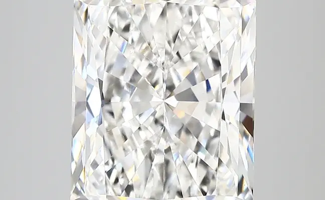 5.33ct E VVS2 Radiant (IGI)