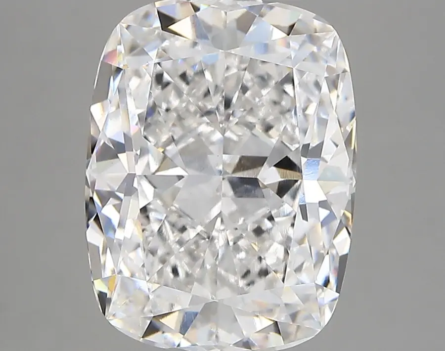 5.29ct E VVS2 Cushion (IGI)