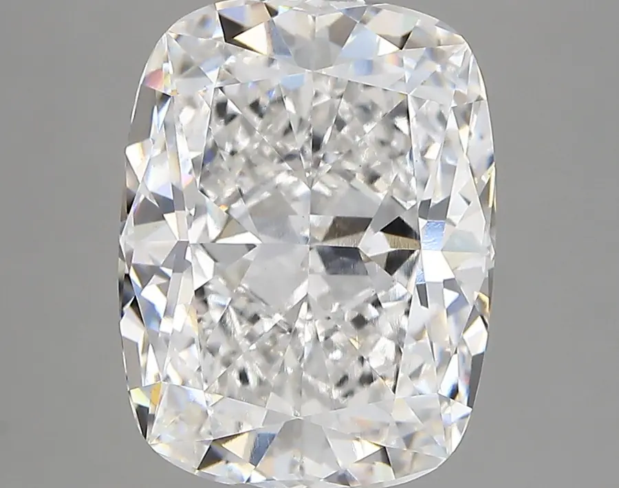 5.29ct E VVS2 Cushion (IGI)
