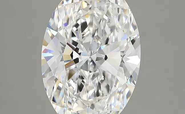 5.29ct E VVS2 Oval (IGI)