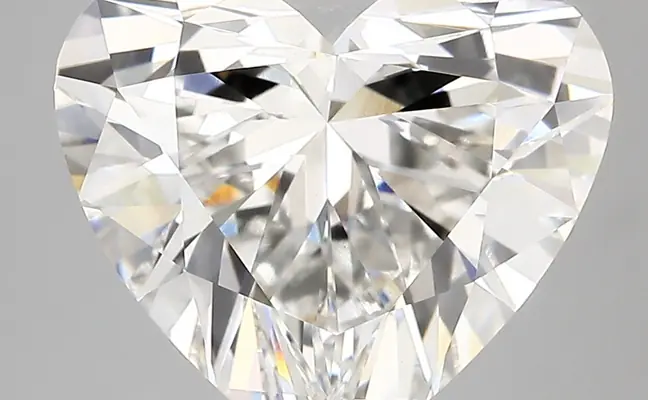 5.27ct F VVS2 Heart (IGI)