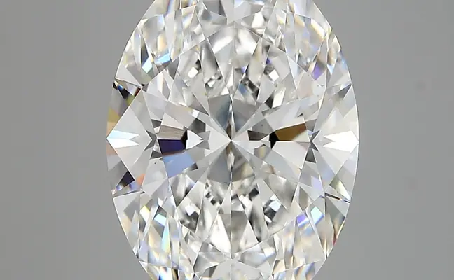 5.23ct E VVS2 Oval (IGI)