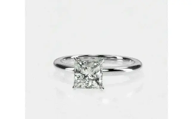 1.00 Carat Excellent Cut, Princess Cut Classic Diamond Engagement Ring