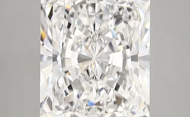 5.14ct E VVS2 Radiant (IGI)