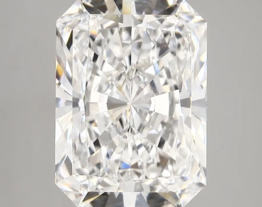 5.14ct E VVS2 Radiant (IGI)