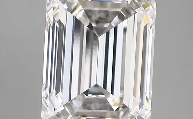 5.14ct E VS1 Emerald (IGI)