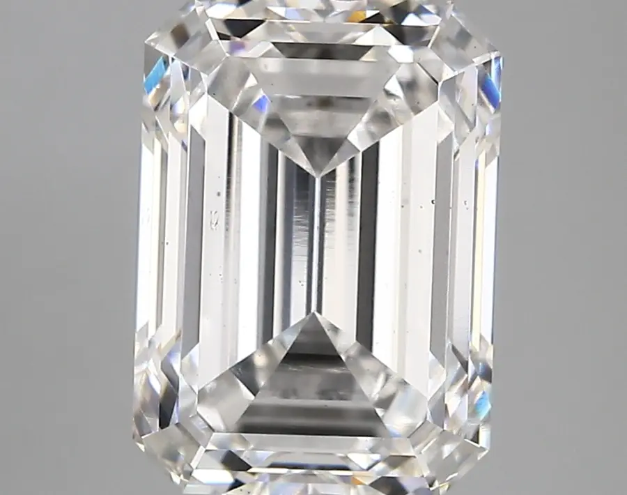 5.08ct E VS2 Emerald (IGI)