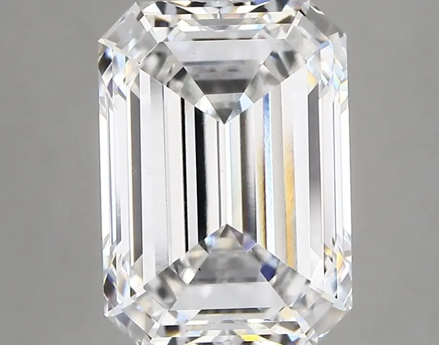 5.06ct G VS1 Emerald (IGI)