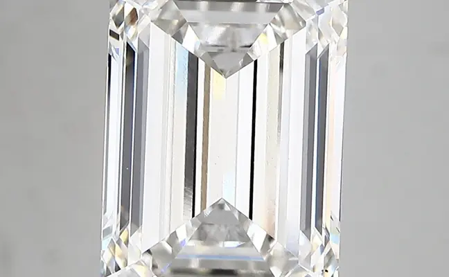 5.06ct G VS1 Emerald (IGI)