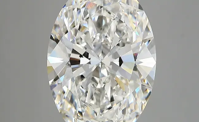 5.05ct F VVS2 Oval (IGI)