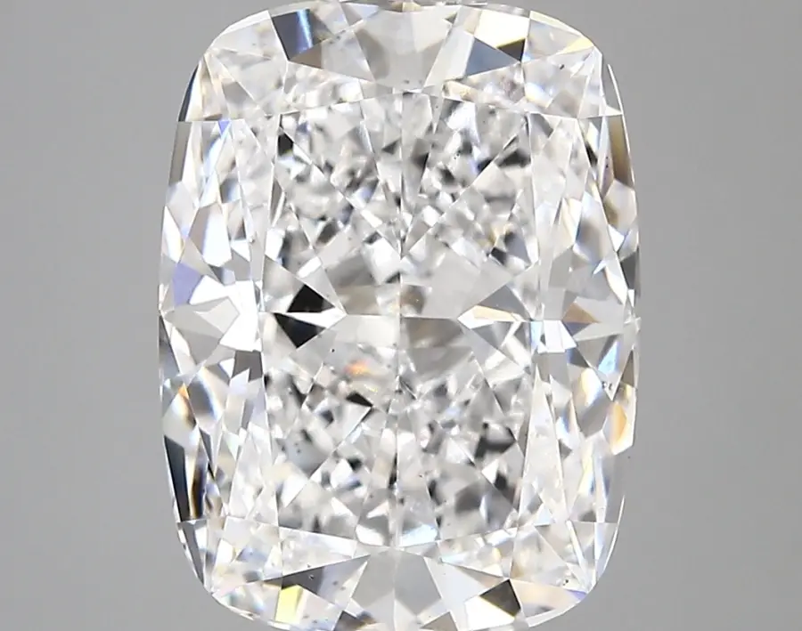 5.02ct D VS2 Cushion (IGI)