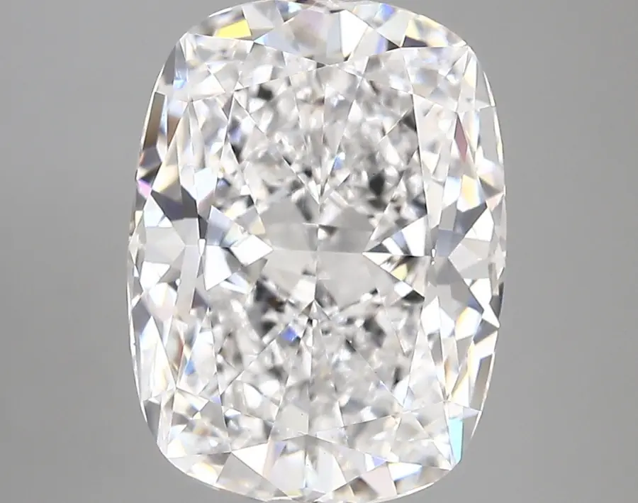 5.02ct D VVS2 Cushion (IGI)