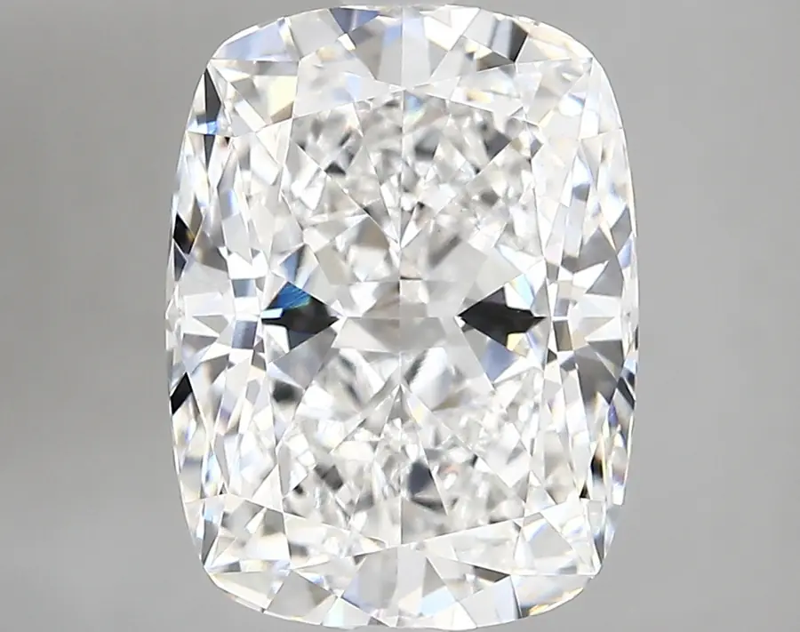 4.51ct E VVS2 Cushion (IGI)