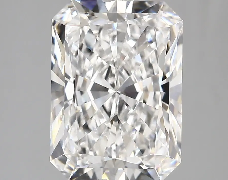 4.45ct D VVS2 Radiant (IGI)