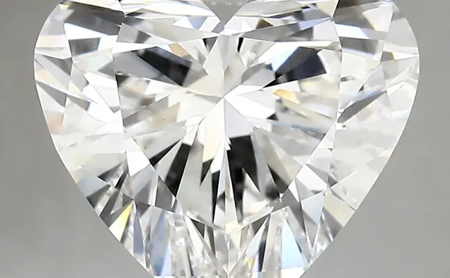 4.44ct E VVS2 Heart (IGI)