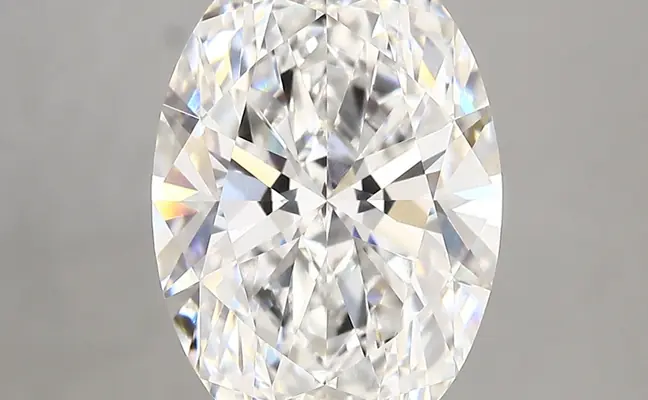 4.40ct E VVS2 Oval (IGI)