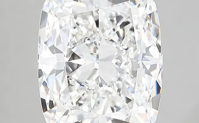 4.38ct G VS1 Cushion (GIA)