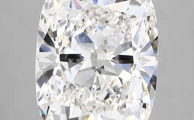 4.36ct G VS2 Cushion (GIA)